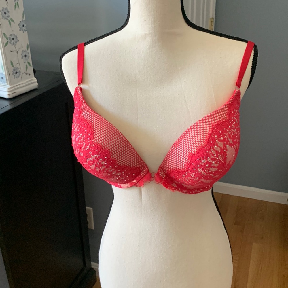 🌸VICTORIAS SECRET VERY SEXY PUSH-UP BRA🌸